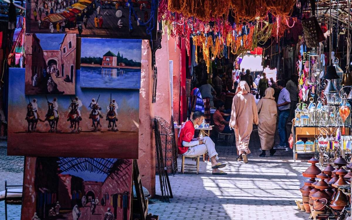 Boutiques d'artisans dans la médina de Marrakech